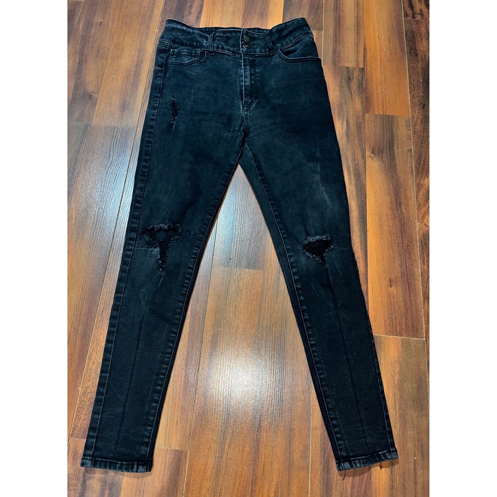 Forever 21 Black Wash Distressed Ripped Knee Skinny Jeans‎ Size 31